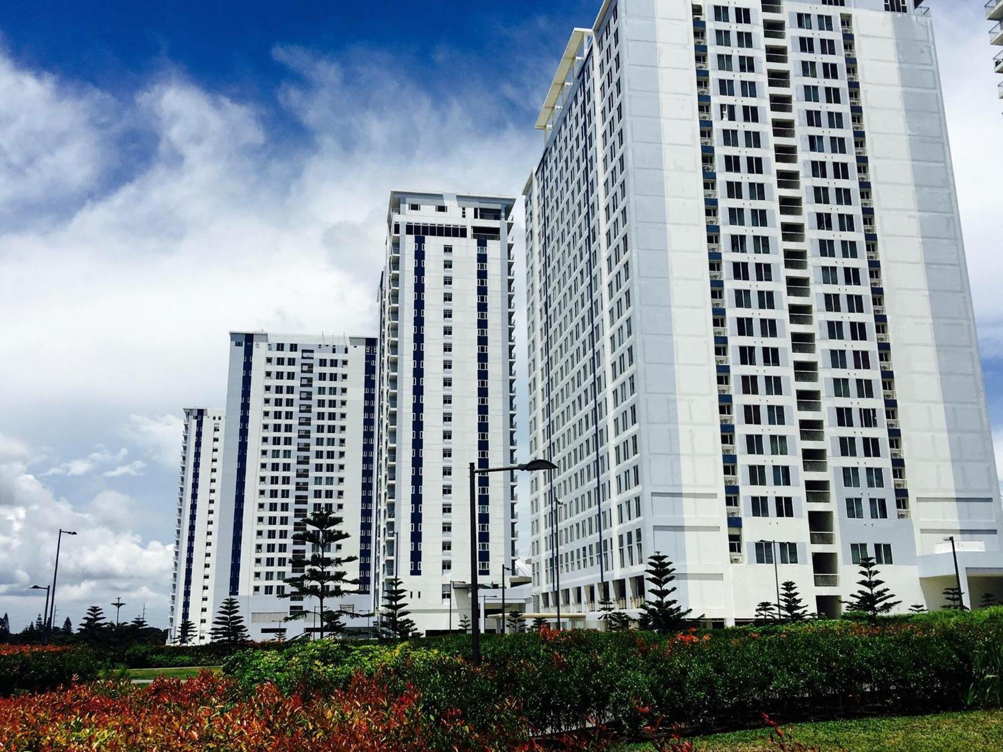 Ron'S Condo Overlooking The Lake Tagaytay City Exterior foto